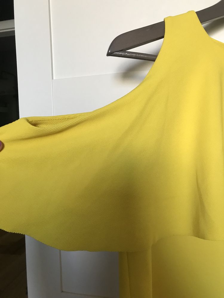 Żółta sukienka - Zara traficluc