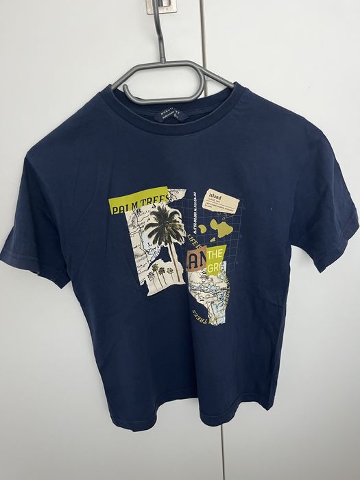 Casaco e t-shirt