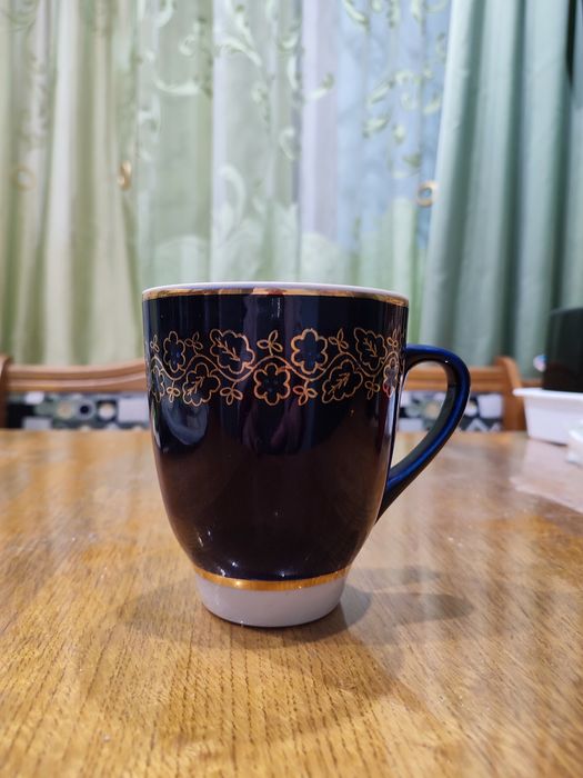 Большая чашка кобальт с позолотой, 550 мл.