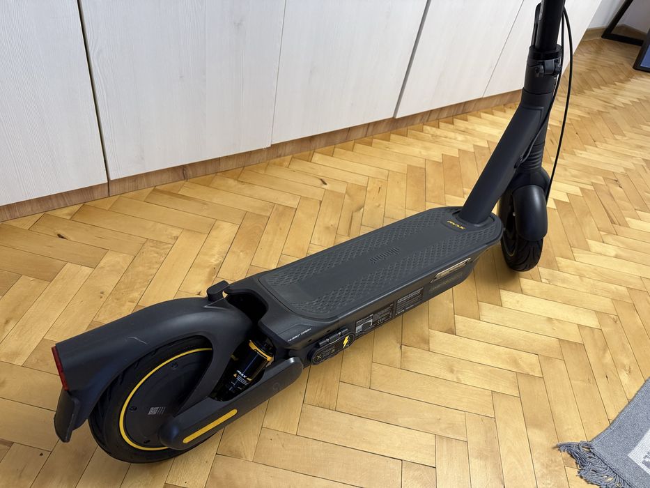 Електро самокат Ninebot G2 MAX