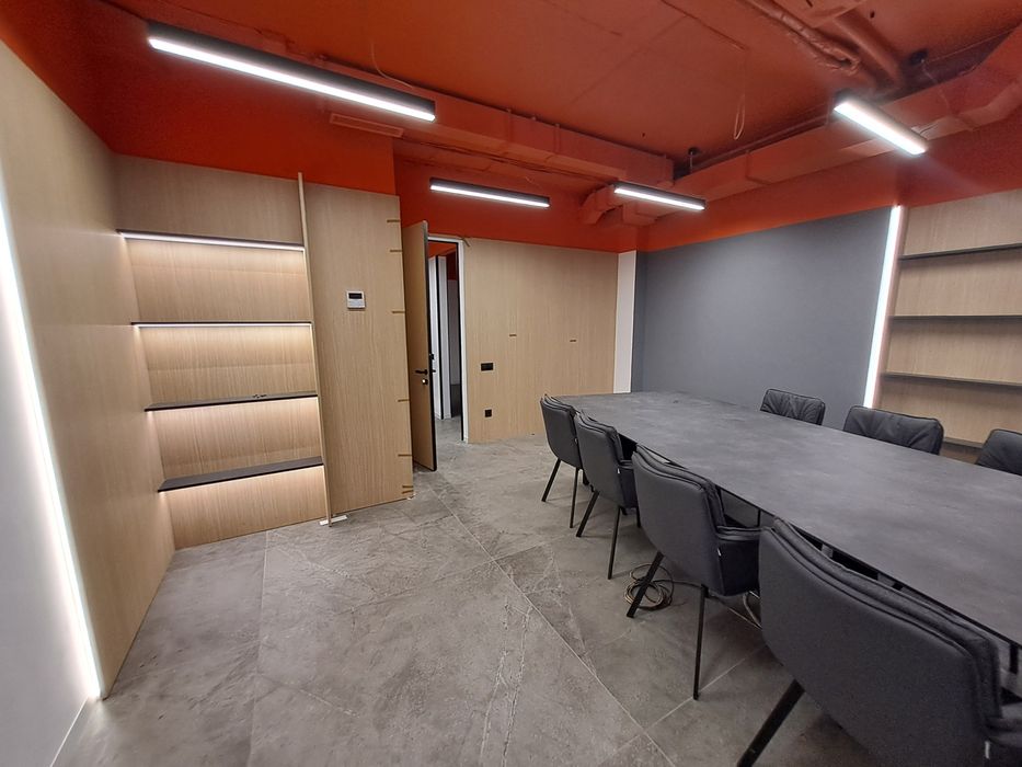 Продається шикарний офіс у центрі Тернополя — 596 м², вул. Доли