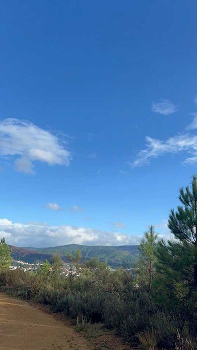 Terreno Rustico a beira da Ribeira na Serra da Estrela