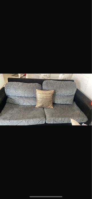 Sofá cama usado em excelente estado