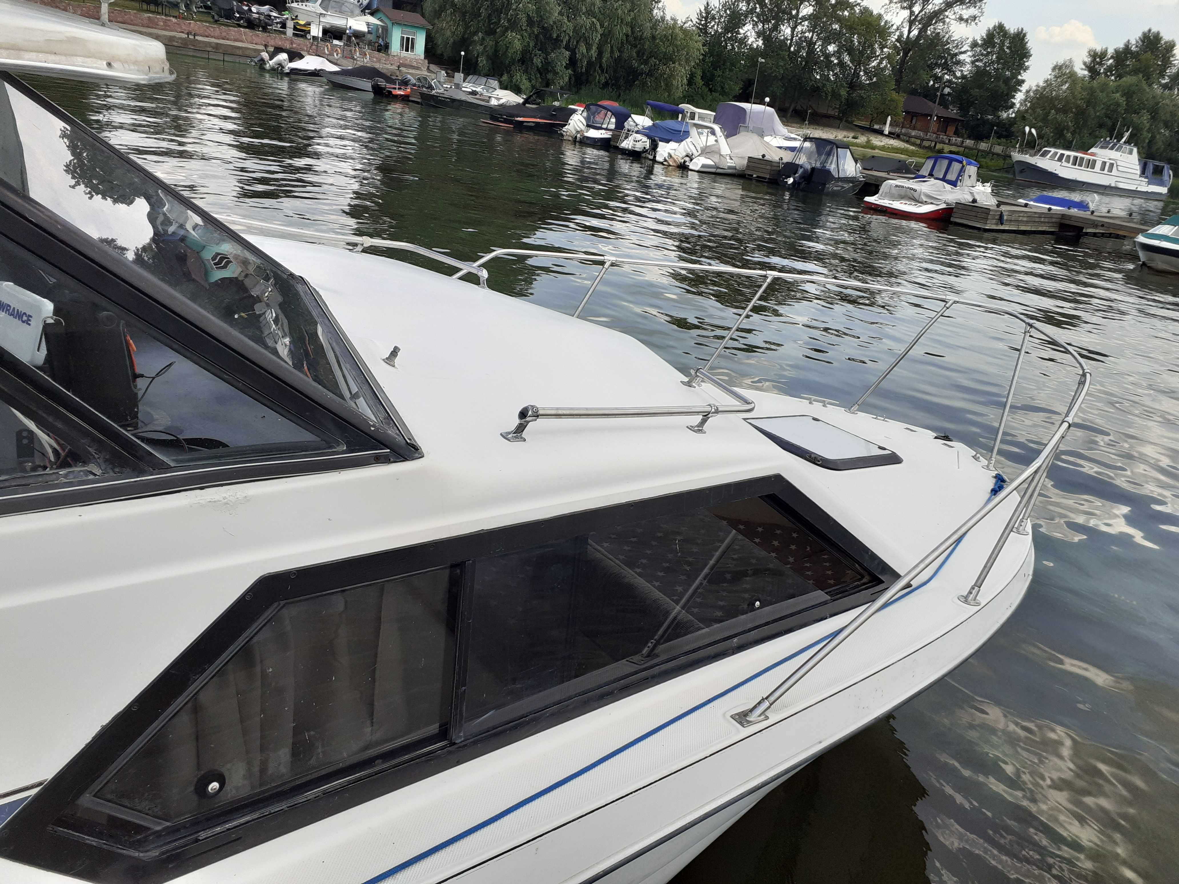 Прогулянковий катер яхта bayliner 2452 можливий об-мін