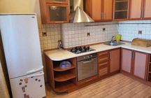 Простора трикімнатна квартира у самому Центрі міста