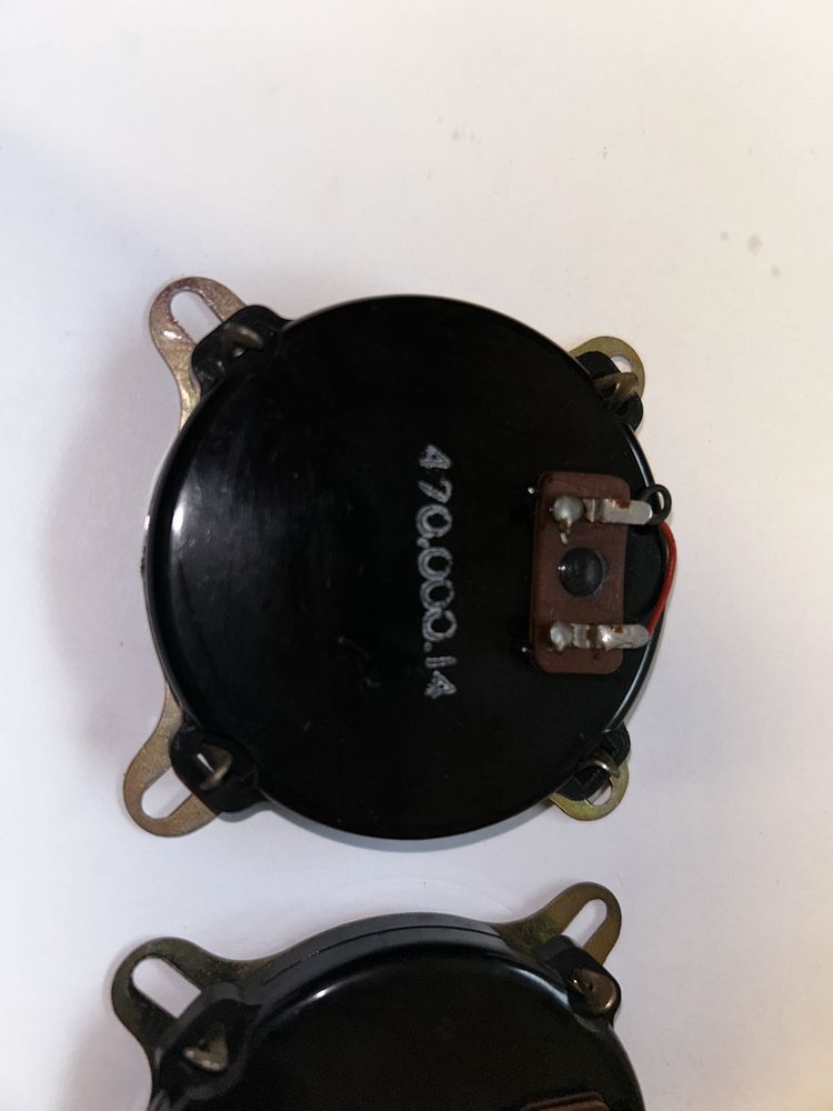Glosniki elektrostatyczne Isophon 470.000.14