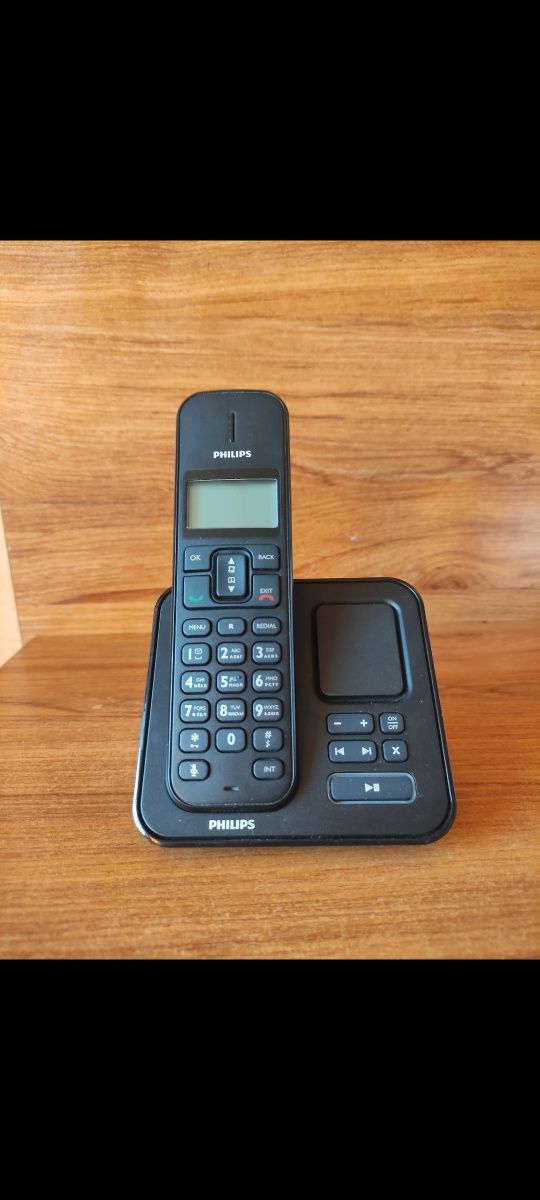 Стационарный телефон Phillips SE175
