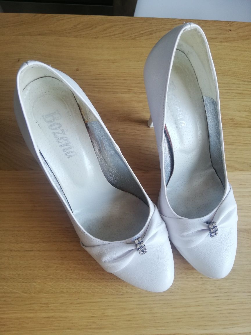 Buty ślubne czółenka r. 39