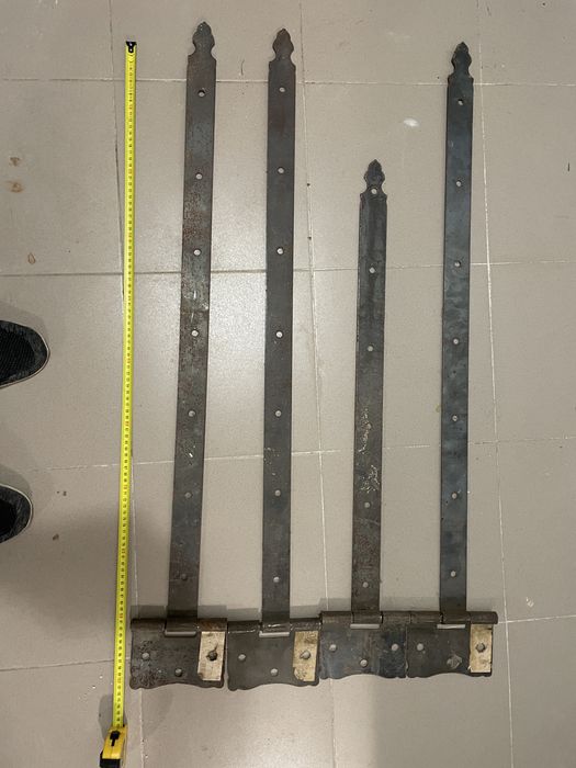 Кованные петли черный метал