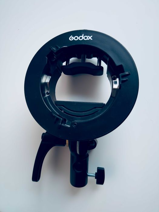 Uchwyt Godox S2 do lampy reporterskiej z mocowaniem Bowens