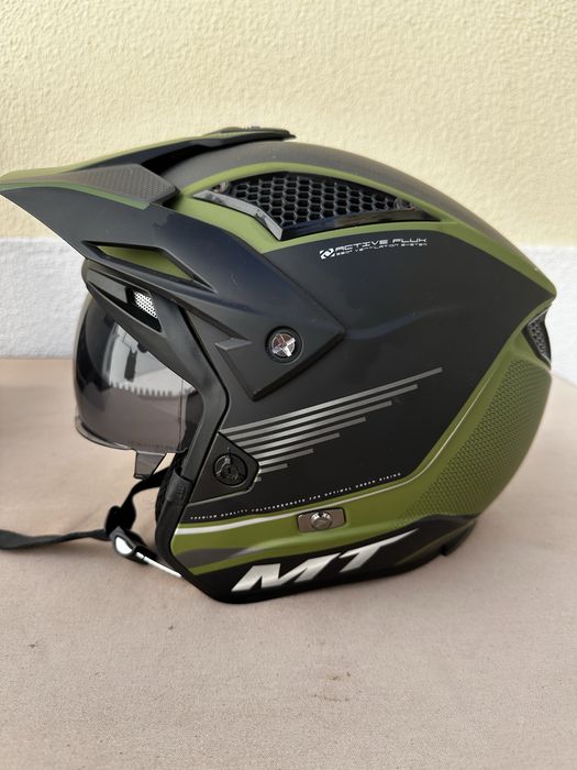 Capacete MT District