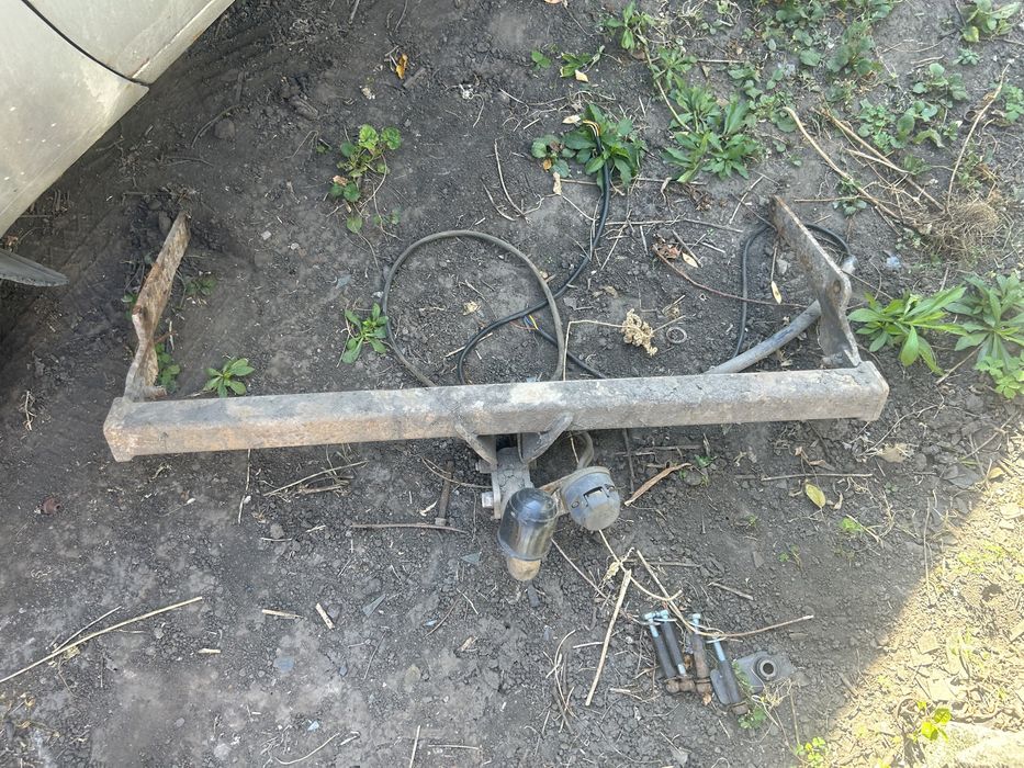 Оригинальный Фаркоп-Прицепное Dacia Logan-Reno Logan