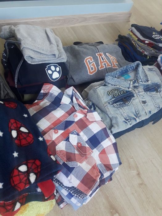 Paka ubranek 98/104 dla chłopca