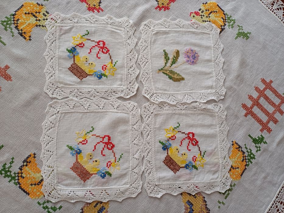 Obrus świąteczny,haft krzyżykowy