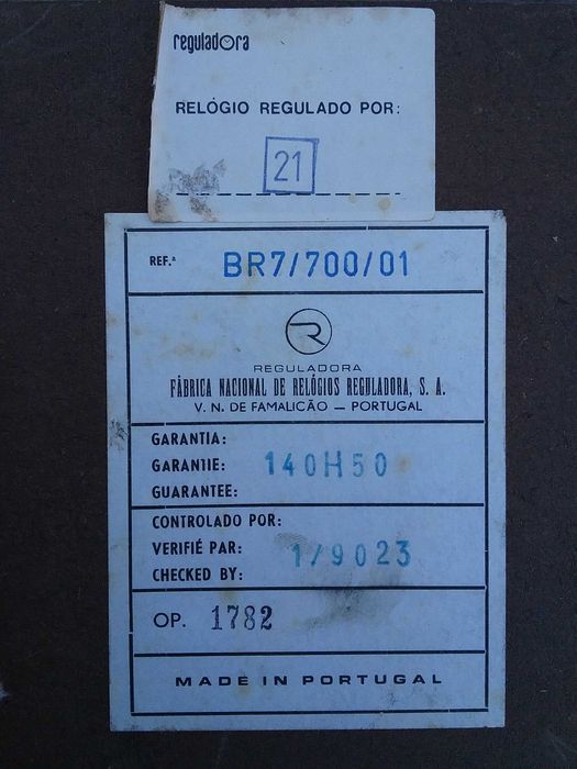 Relógio de parede de corda e com pêndulos, Reguladora, em ótimo estado