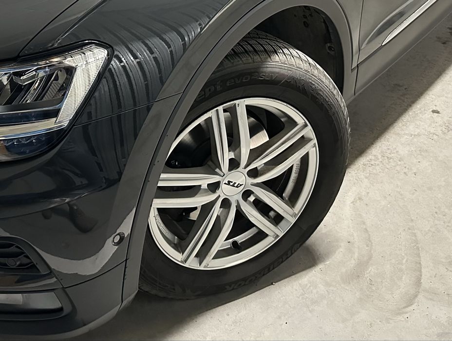 Sprzedam koła  215x65 17” 5x112 VW Tiguan Zima!