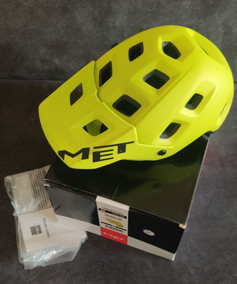 Вело шолом (шлем) MET Terranova Lime Green M (56-58 см) abus