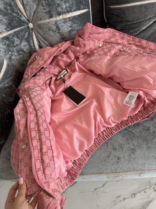 Розовая курточка куртка бюкс бренд