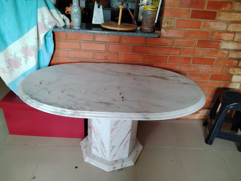 Mesa Mármore de Estremoz