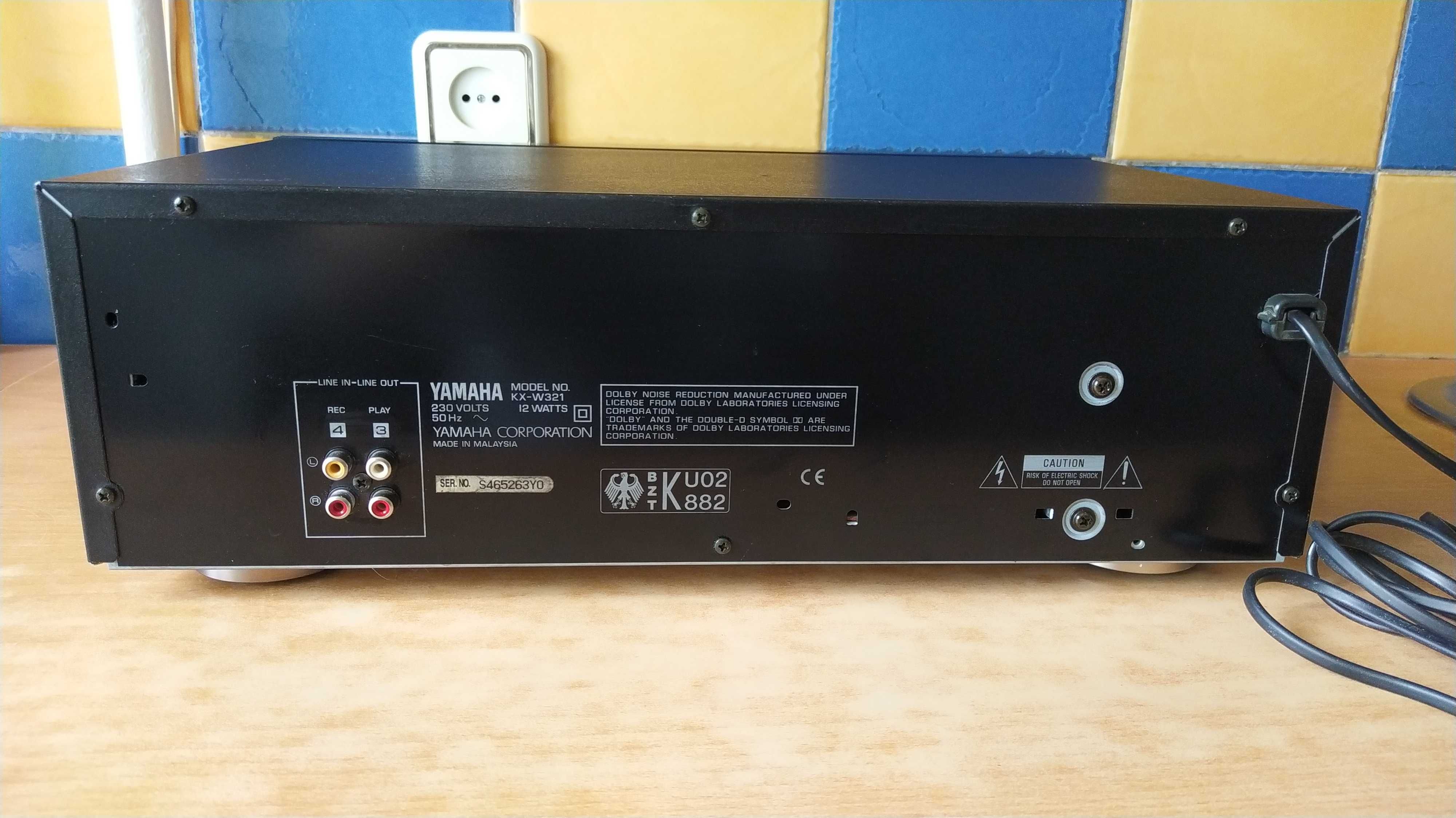 Кассетная дека Yamaha KX-W321
Auto Reverse Double Cassette Deck