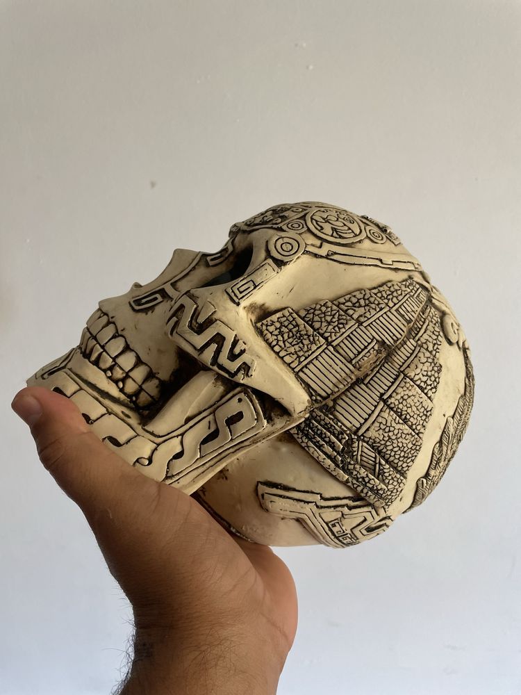 Caveira Mexicana vinda do México, esculpida à mão por artesão local.