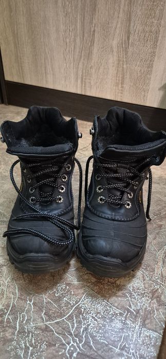 Зимові чоловічі кросівки Mida