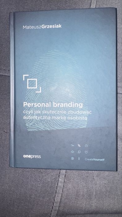 Mateusz Grzesiak 2 ksiazki Personal branding i pewnosc siebie
