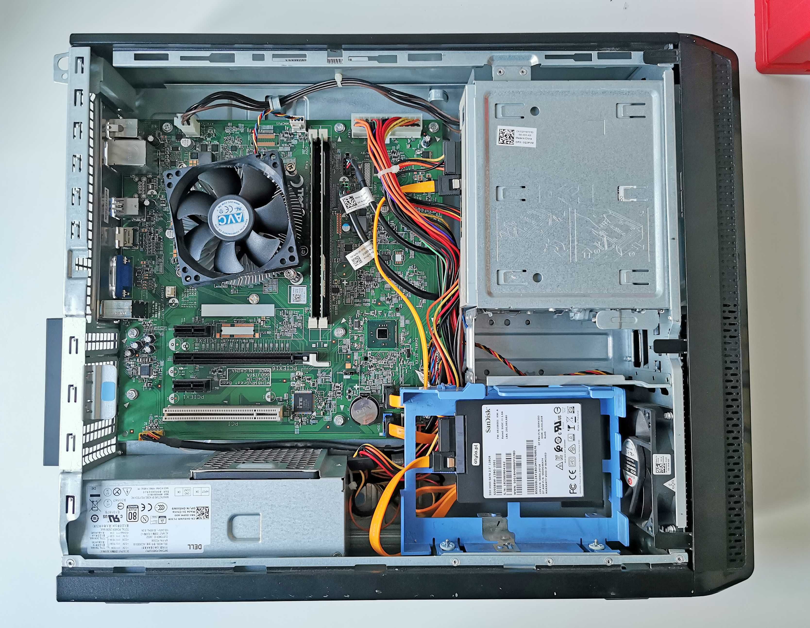 Komputer DELL Vostro 3800 Intel 3,70GHz/8GB RAM/SSD/Windows 10 PRO