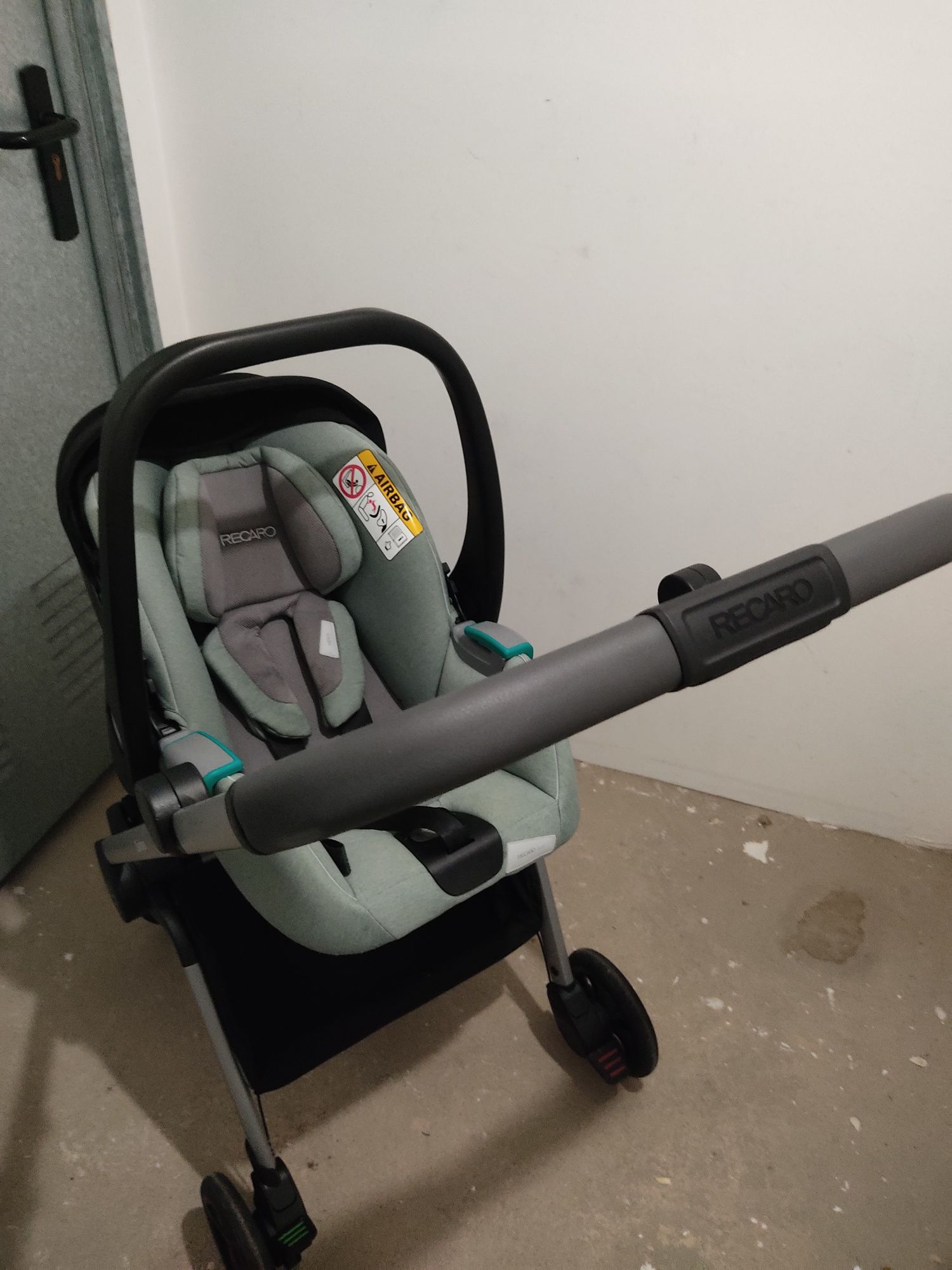 Carrinho Bebé + Ovo + Isofix