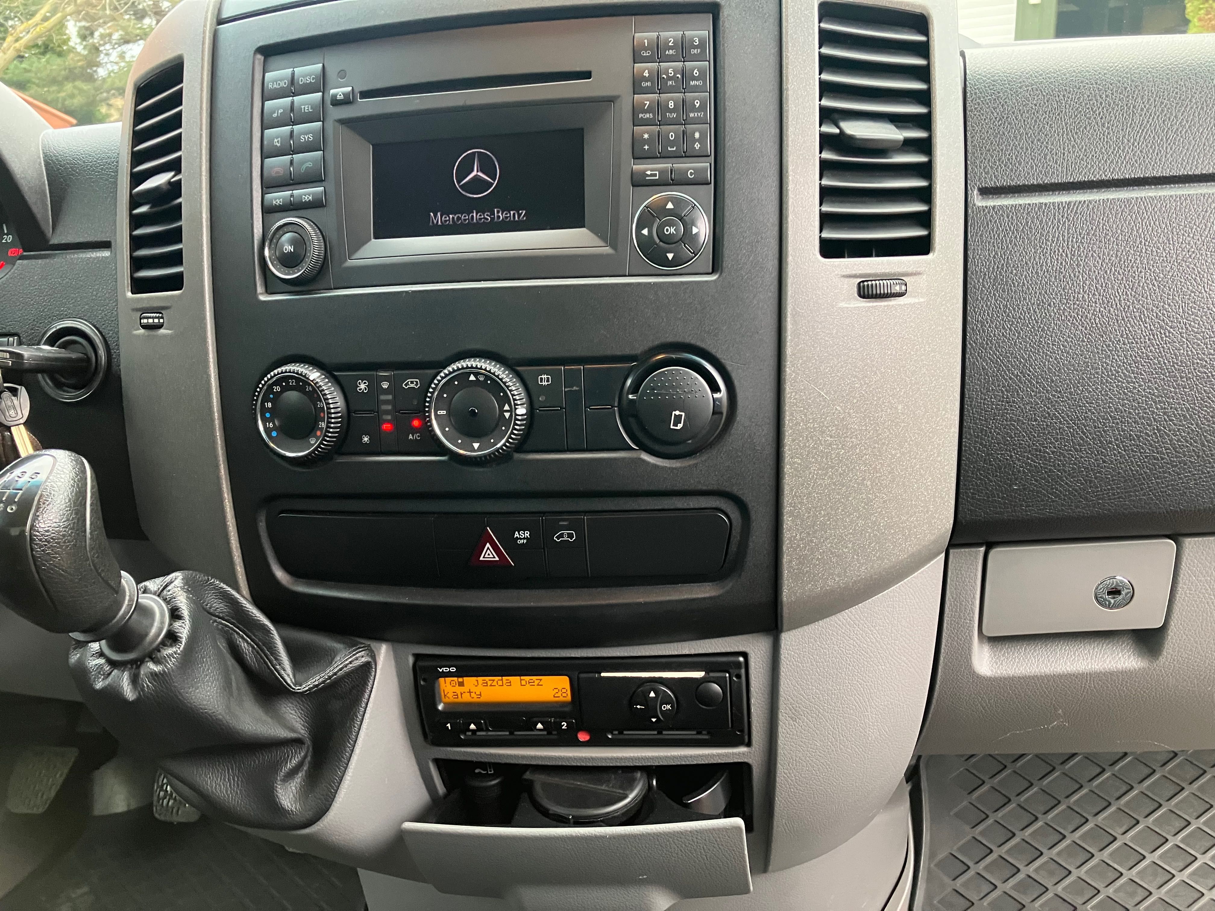 Autolaweta Sprinter 319 3.0 190PS Bi-Xenon Hak 3,5T Zadbany