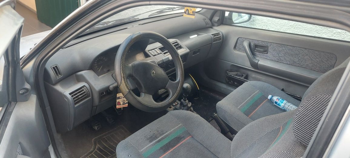 Renault clio 1.9 D peças