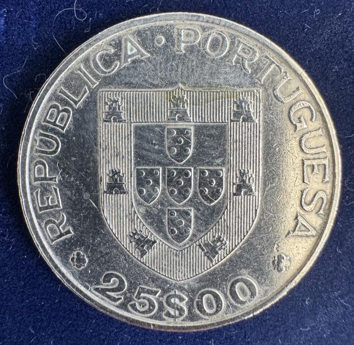 moeda comemorativa 25 escudos 1986