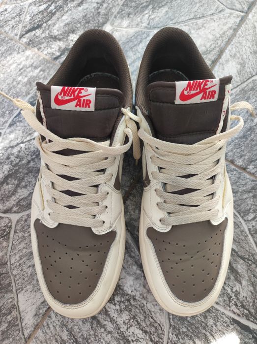 Nike jordan 1 low travis scott