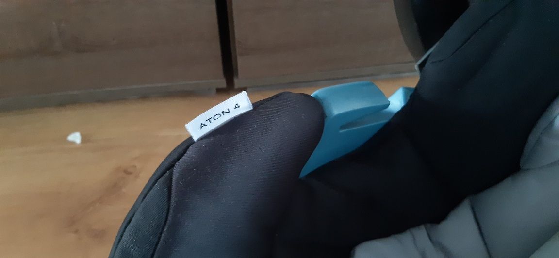 Fotelik nosidełko Cybex Aton 4 0-13 kg gratis