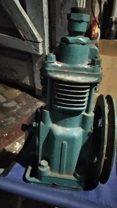 Продам компрессор трактора мтз а2903000