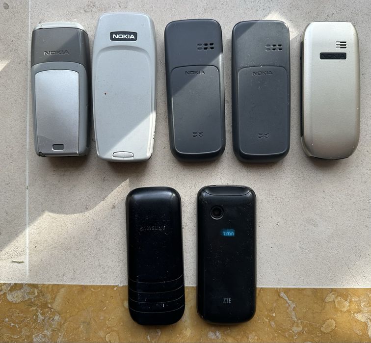 Telemóvel Nokia e Samsung