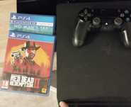 Konsola PlayStation 4 slim 1tb pad + dwie gry