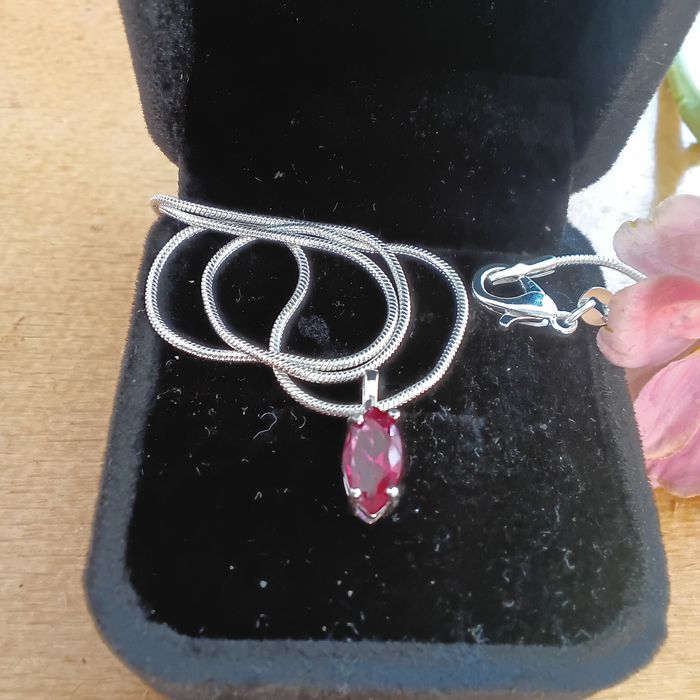 Fio em Prata com Rubi Marquesa 10x5 mm — Certificado