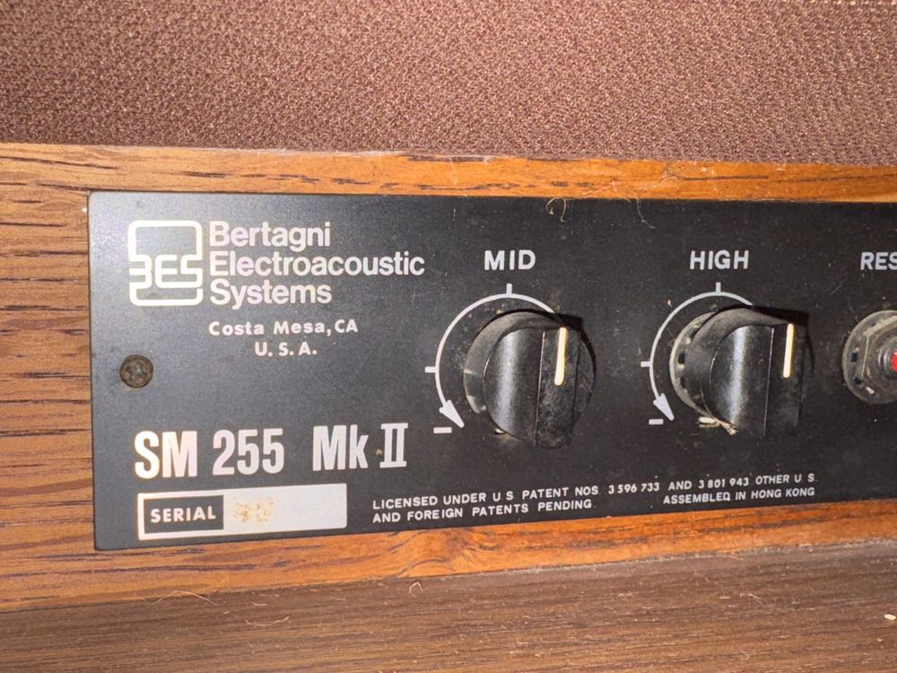 Kolumny panelowe Bertagni SM 255 mk II electroacoustic System BES