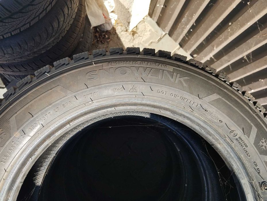 Diamondback DR777
215/60 R17C 109/107T jak nowe