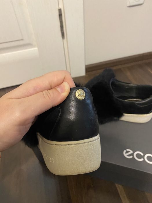 Продам сліпони жіночі оригінал Michael Kors