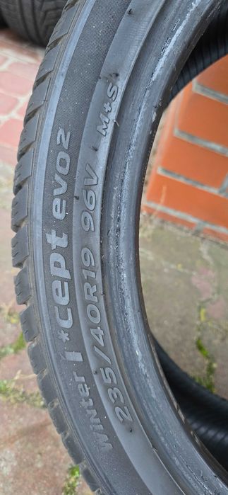 Opony zimowe Hankook 235/40/19