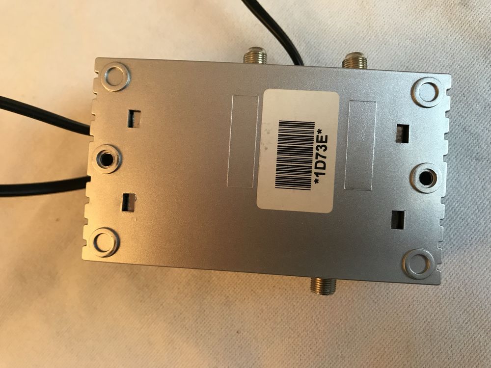 Amplificador de Antena HCA-1130 (Indoor) – Testado / Bom Estado