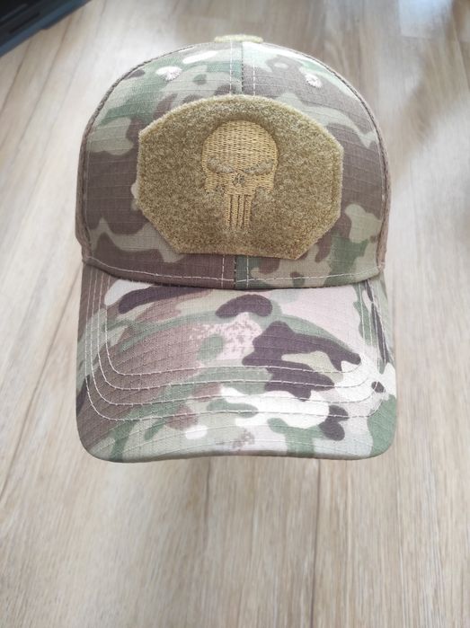 Czapka z daszkiem punisher dżokejka kamuflaż