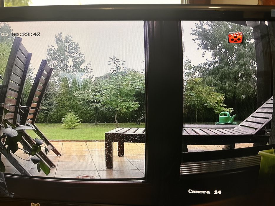 HIKVISION Rejestrator DS-7216HQHI-F2 + 8 kamer + Dysk 4TB Monitoring