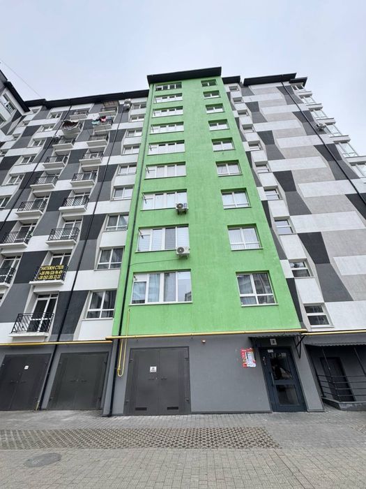 Продається простора квартира по вул.Пасічна