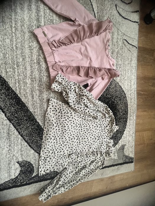 Блузка 110-116 для дівчинки в чудовому стані