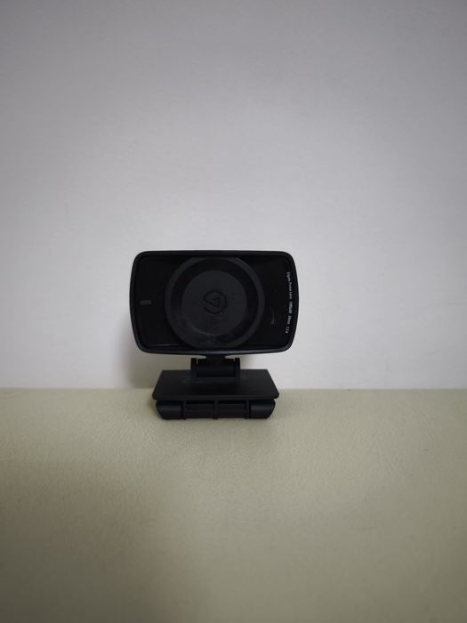 ⸻

Elgato Facecam –  Kamerka Internetowa | Full HD 1080p60 | 300 zł
