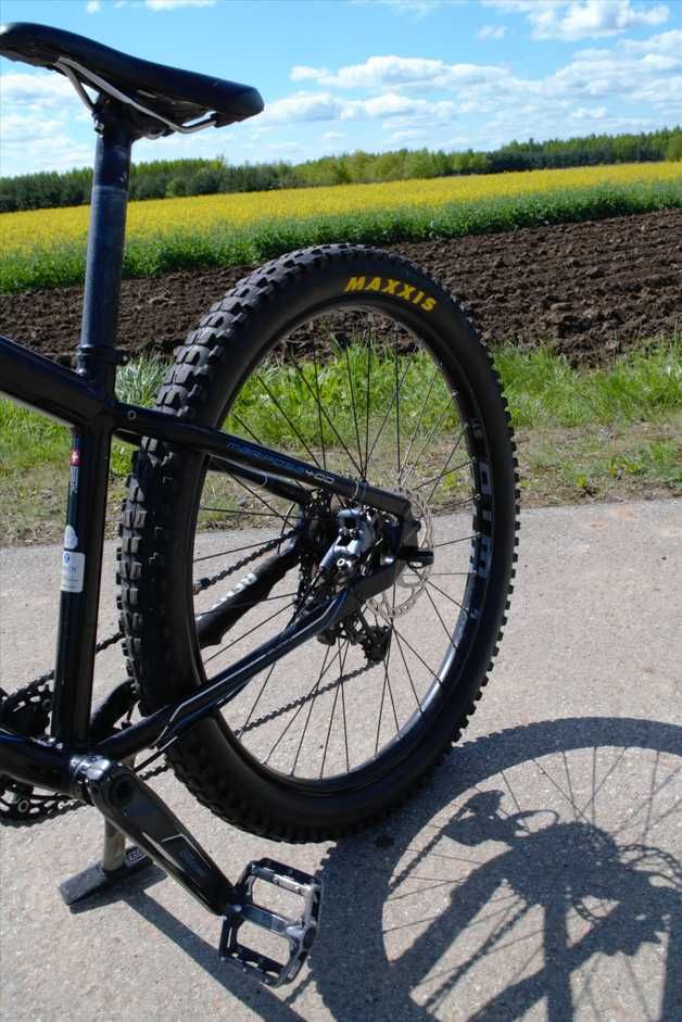 bixs Mariposa 400 hardtail *koła 27.5 fox 36 sram apex maxxis*