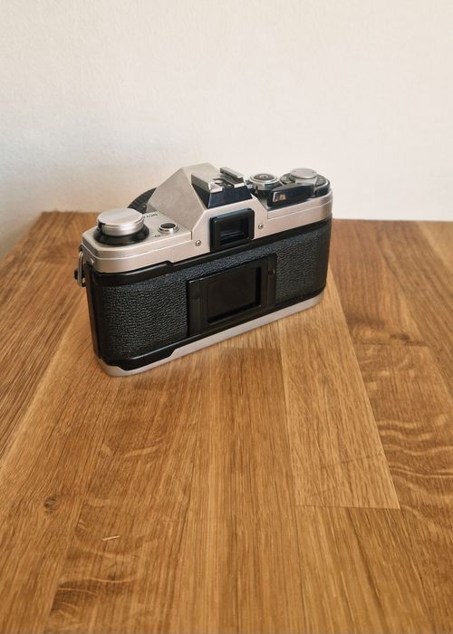 Canon AE 1 + Canon 50mm 1.8